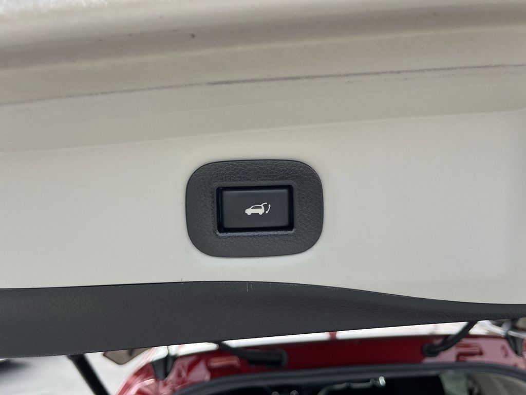 used 2020 Nissan Rogue car, priced at $18,292