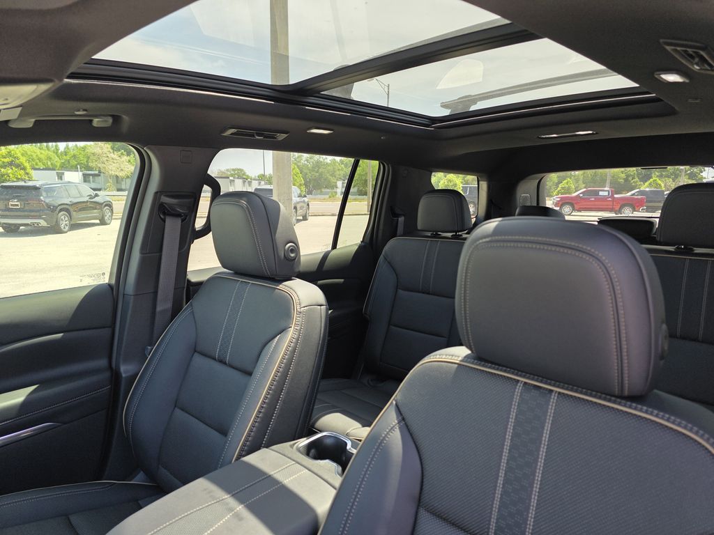 new 2025 Chevrolet Traverse car, priced at $56,658