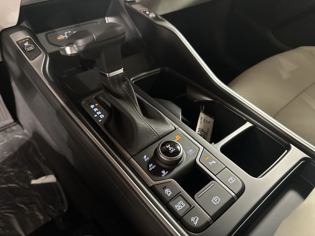 new 2025 Kia Sorento car, priced at $42,071