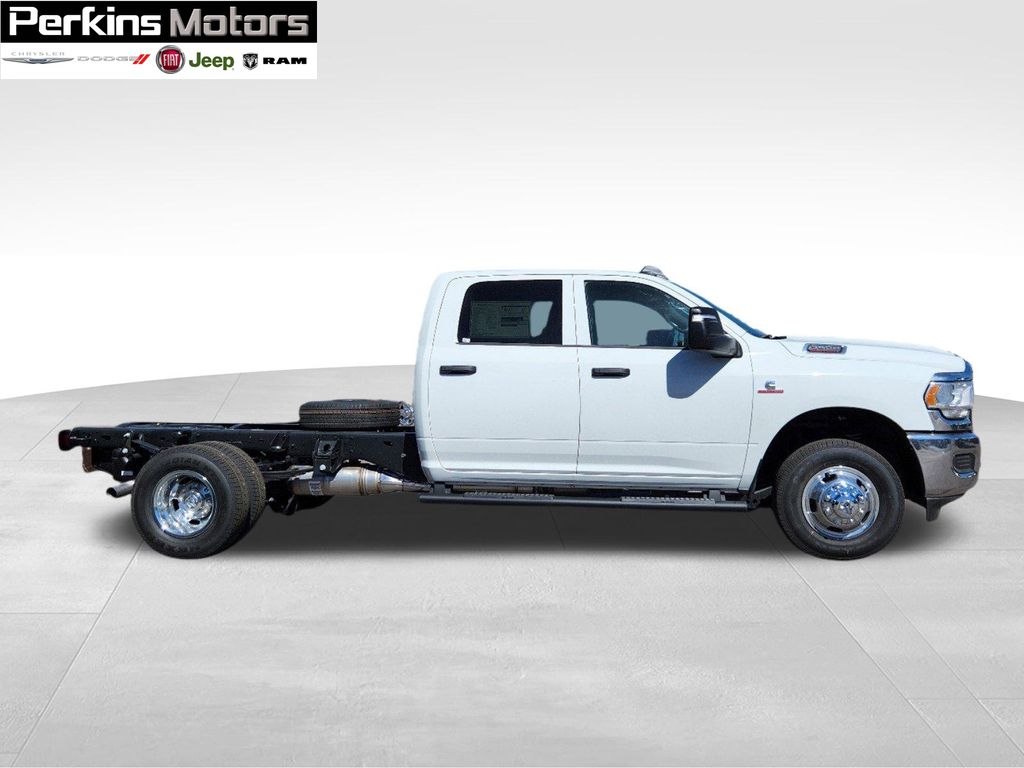 new 2024 Ram 3500 car, priced at $68,460