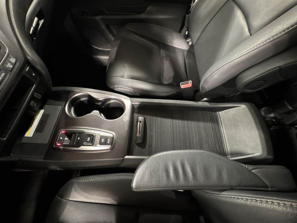 used 2022 Honda Pilot car, priced at $33,792