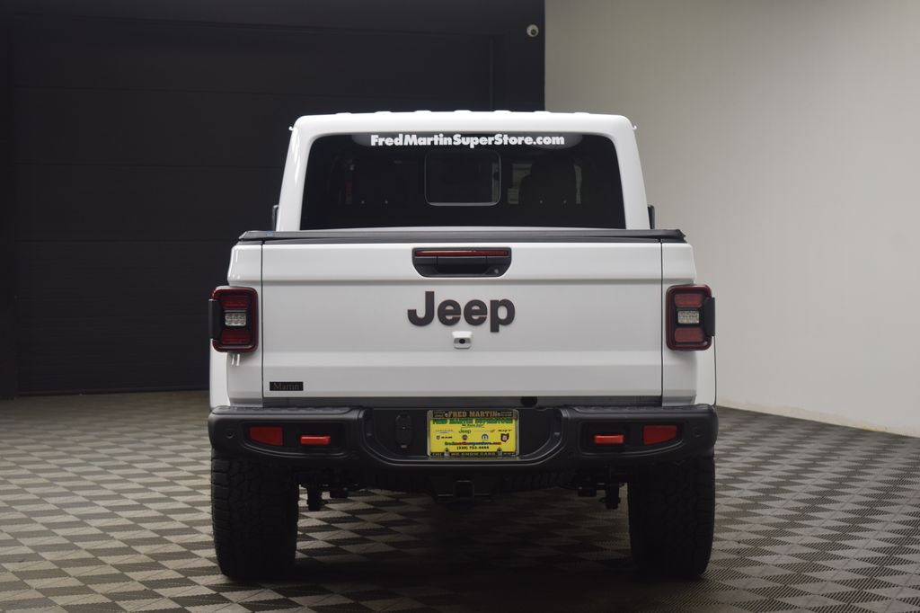 new 2025 Jeep Gladiator car, priced at $55,312