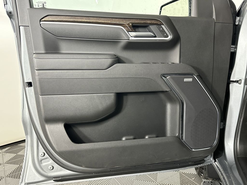 new 2025 GMC Sierra 1500 car, priced at $60,224