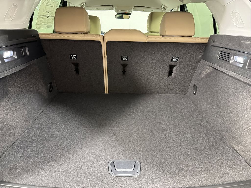 new 2025 Buick Envision car, priced at $35,740