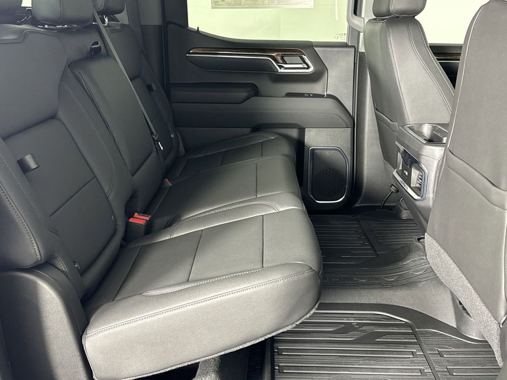 new 2025 GMC Sierra 1500 car, priced at $61,430