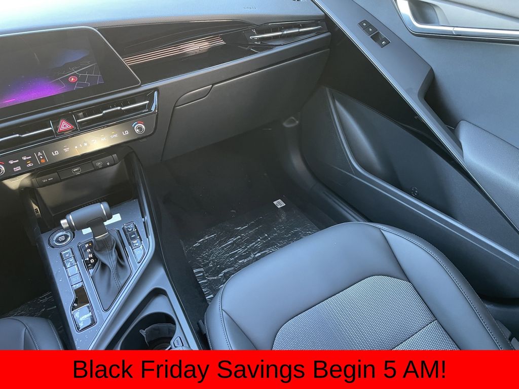 new 2025 Kia Niro car, priced at $28,261