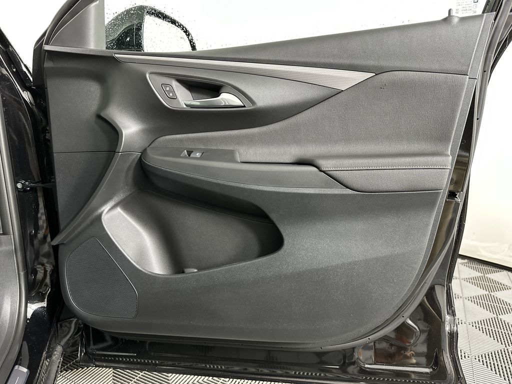 new 2025 Buick Envista car, priced at $31,085