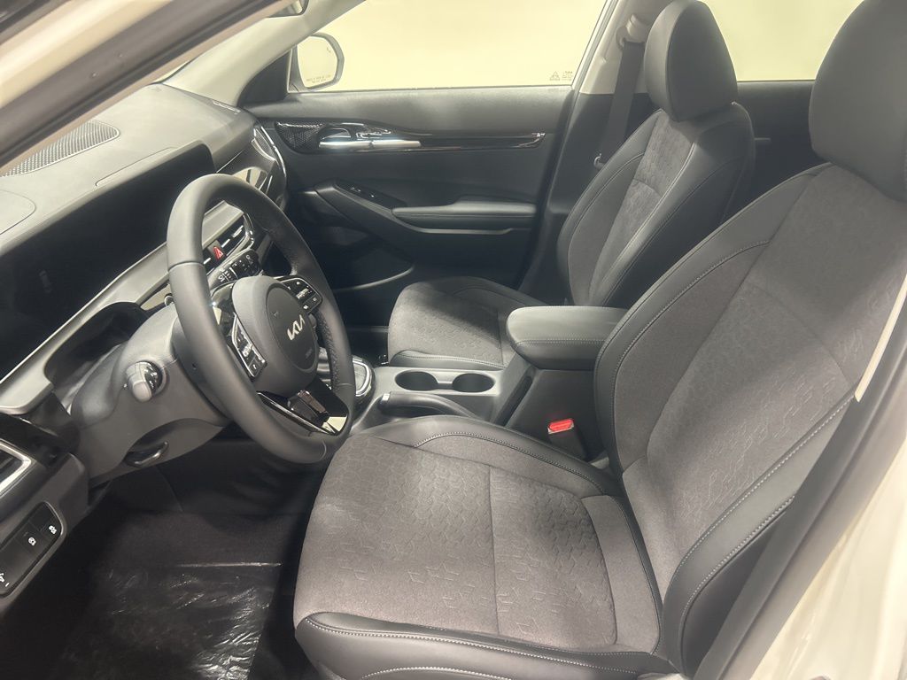 new 2026 Kia Seltos car, priced at $27,860