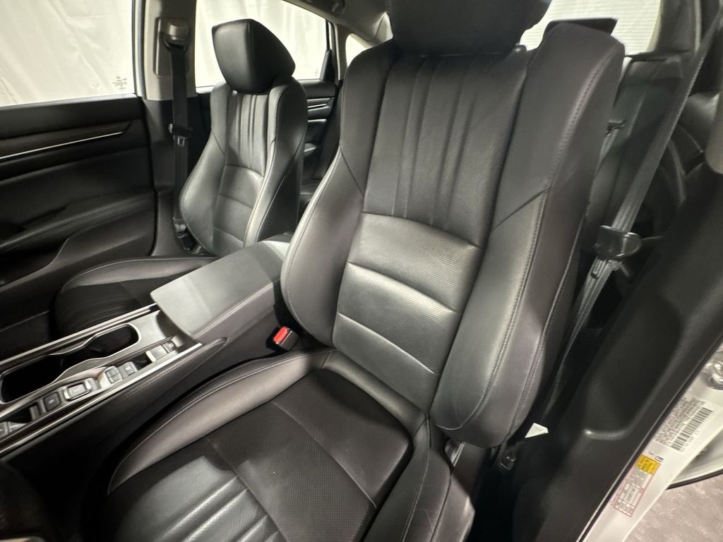 used 2022 Honda Accord Hybrid car, priced at $23,418