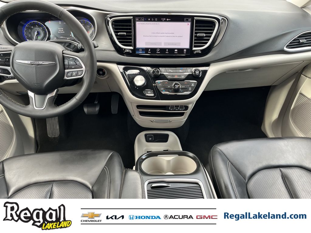 used 2023 Chrysler Pacifica car, priced at $21,294