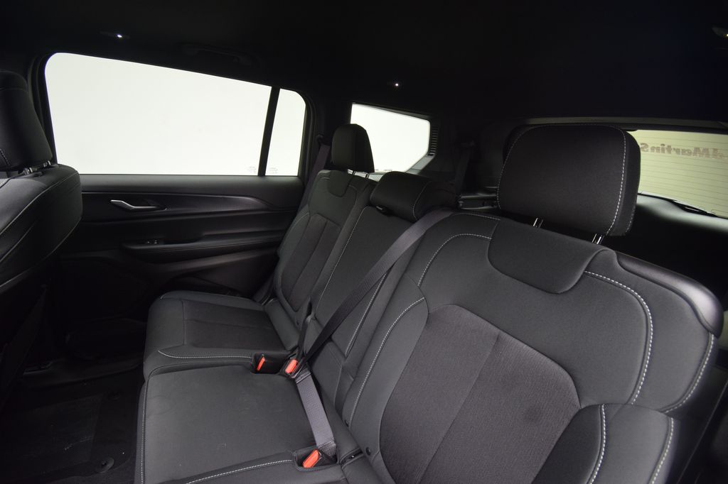 new 2025 Jeep Grand Cherokee L car, priced at $40,360