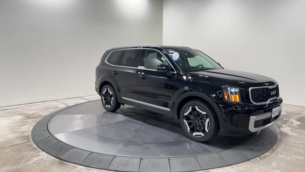 new 2025 Kia Telluride car, priced at $43,055