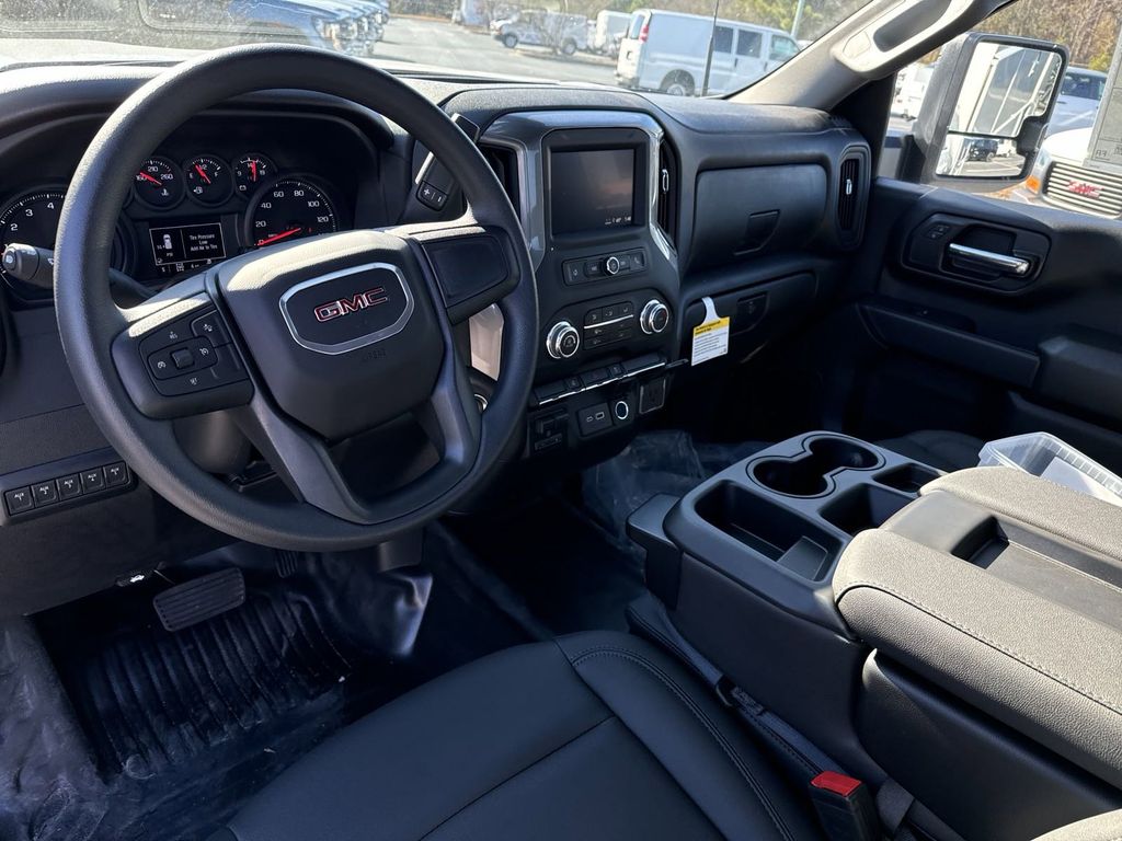 new 2025 GMC Sierra 2500HD car, priced at $49,388