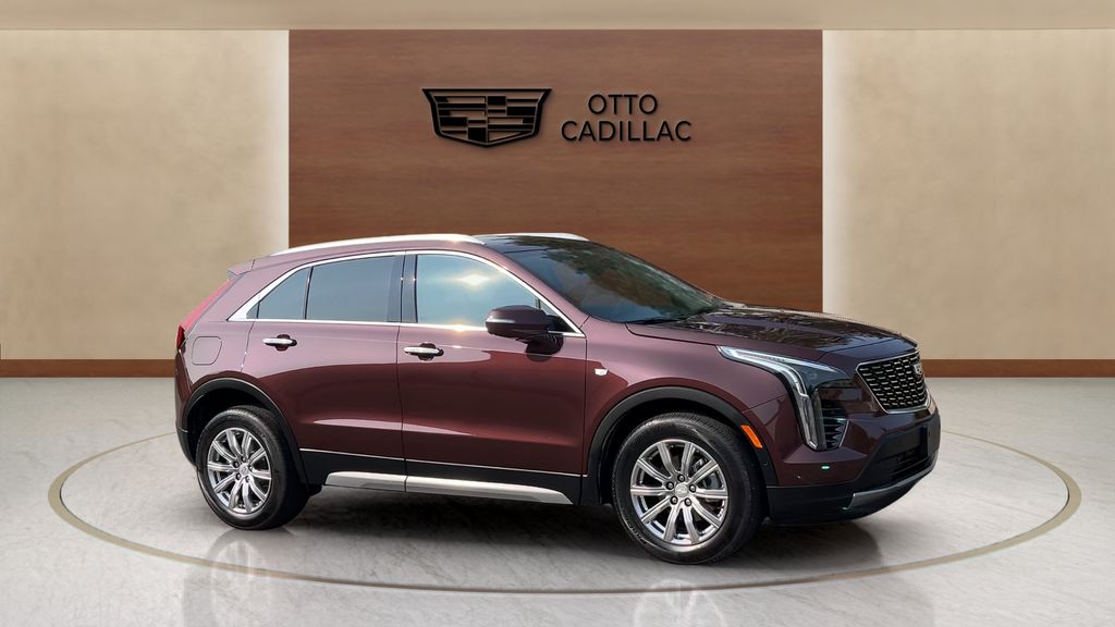 used 2022 Cadillac XT4 car, priced at $29,450