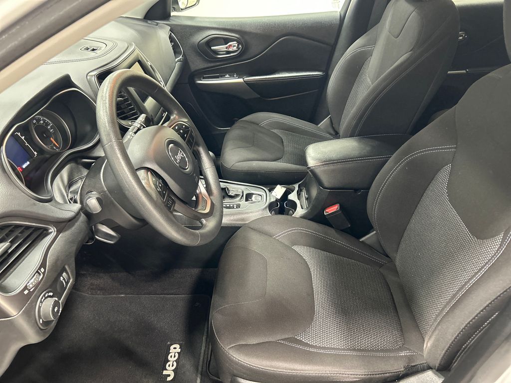 used 2019 Jeep Cherokee car, priced at $16,501