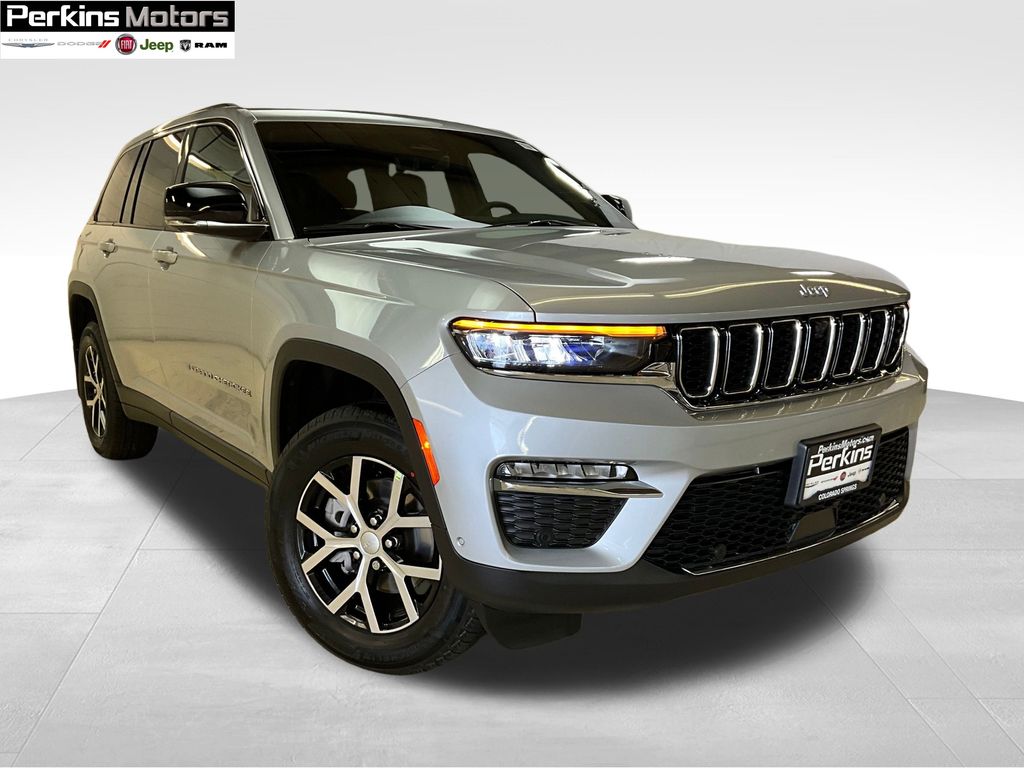 new 2025 Jeep Grand Cherokee car, priced at $45,822