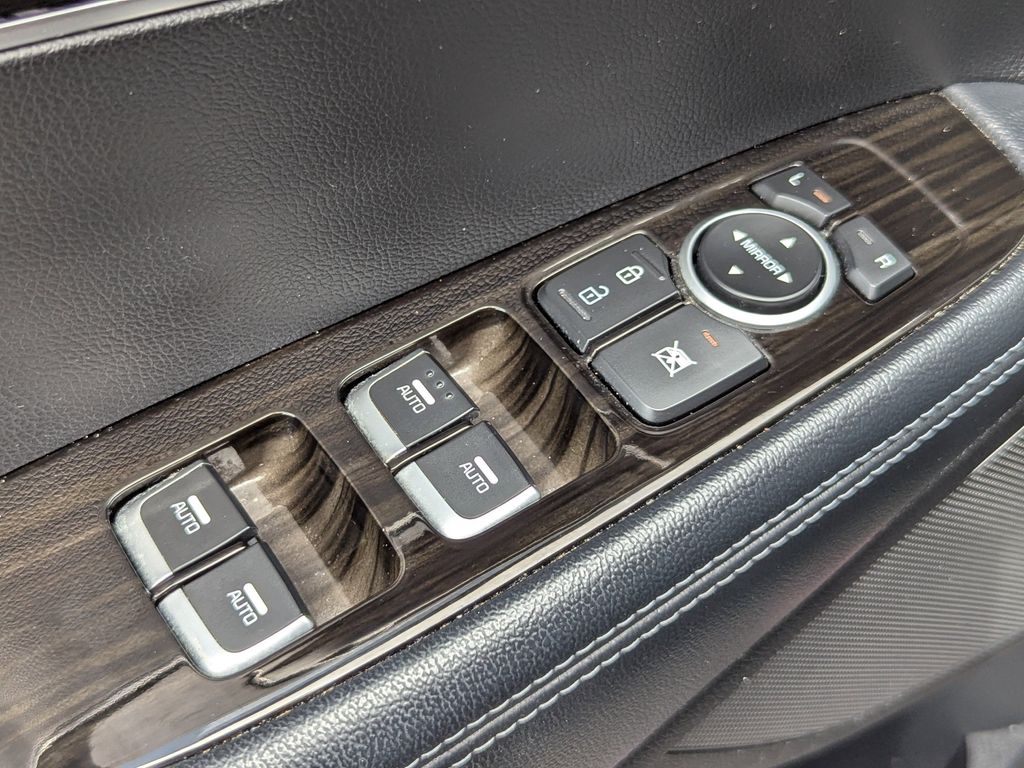 used 2019 Kia Sorento car, priced at $15,274