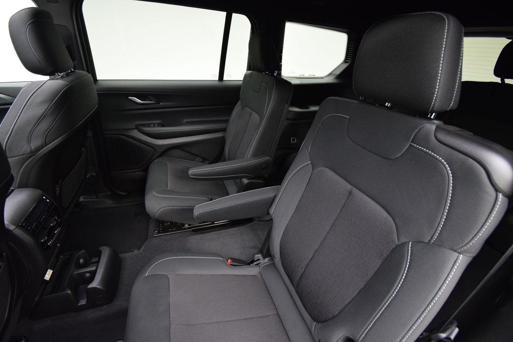 new 2025 Jeep Grand Cherokee L car, priced at $38,464