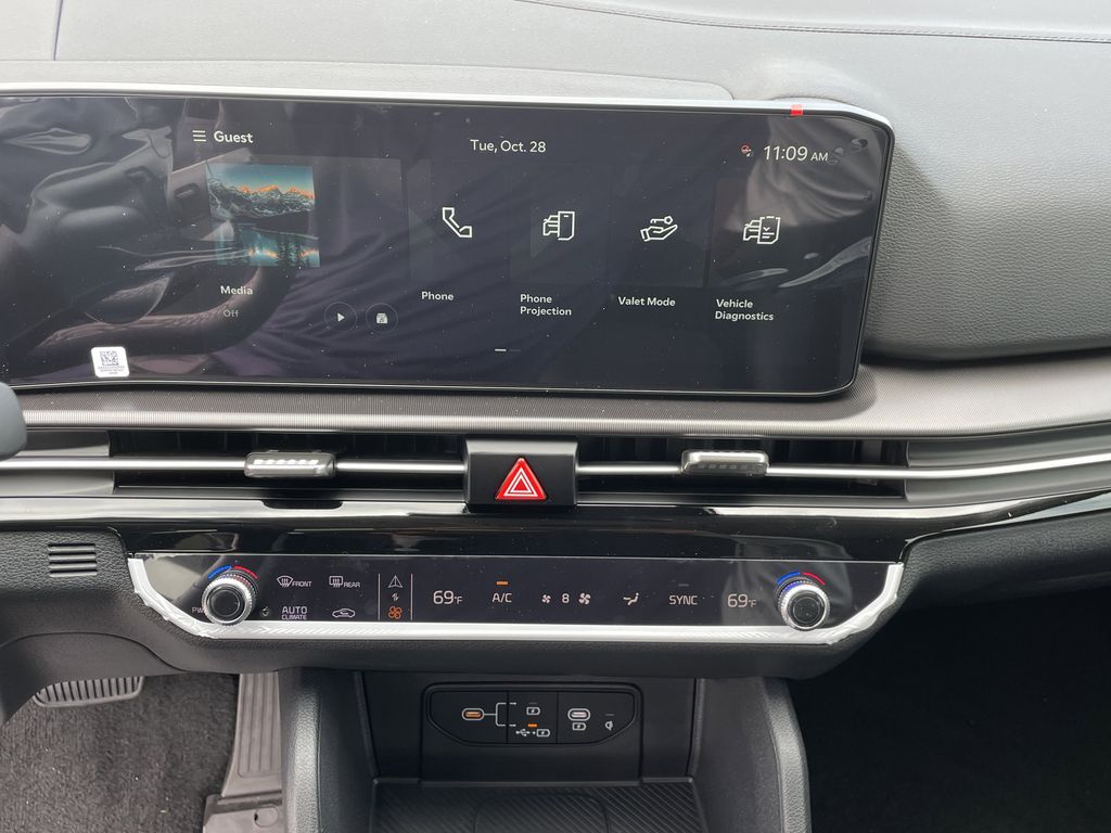 new 2026 Kia Sportage car, priced at $29,704