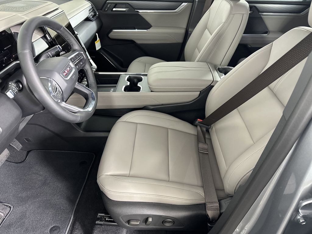 new 2025 GMC Acadia car, priced at $45,824