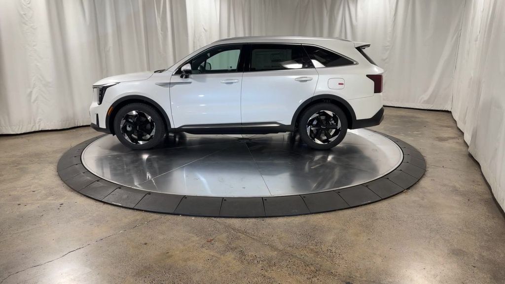 new 2025 Kia Sorento Hybrid car, priced at $48,456