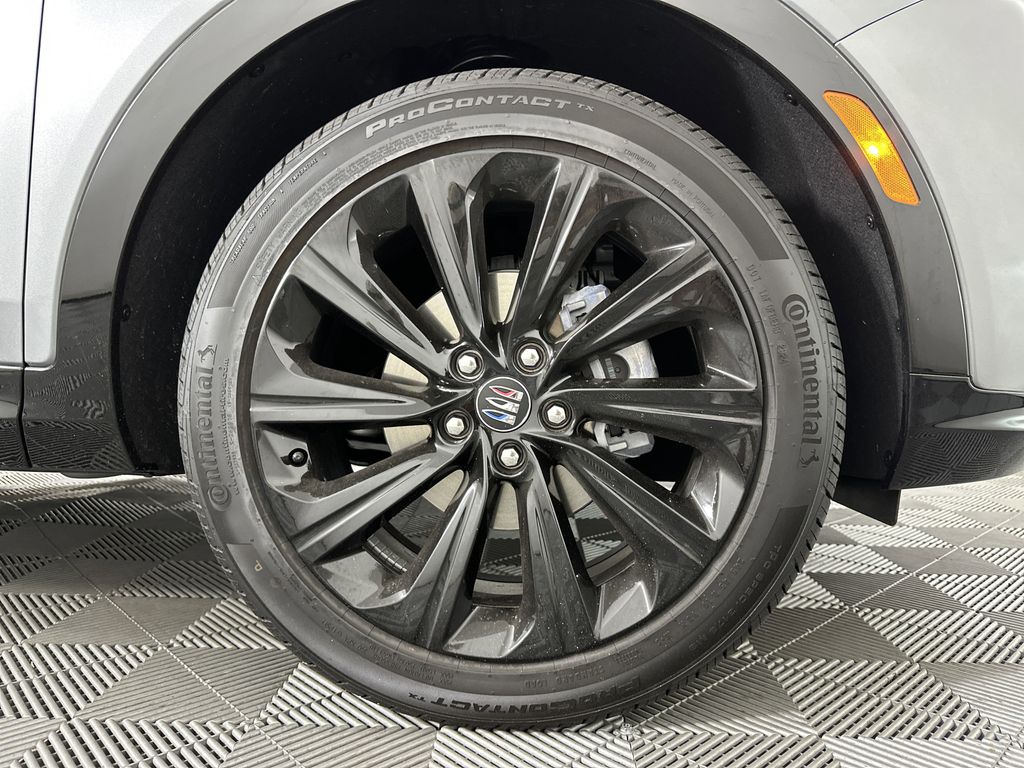 new 2025 Buick Envista car, priced at $30,065