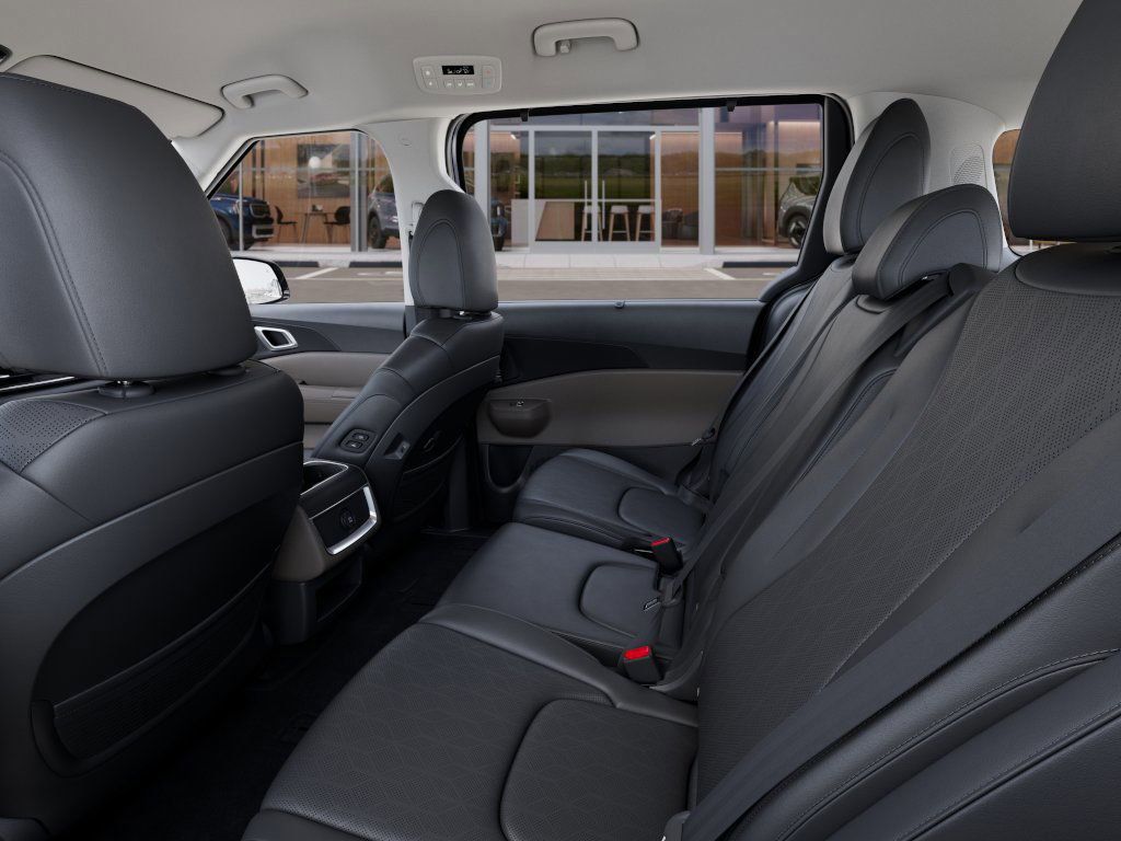 new 2025 Kia Carnival car, priced at $42,075