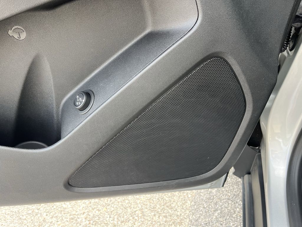 used 2022 Chevrolet Equinox car, priced at $20,991
