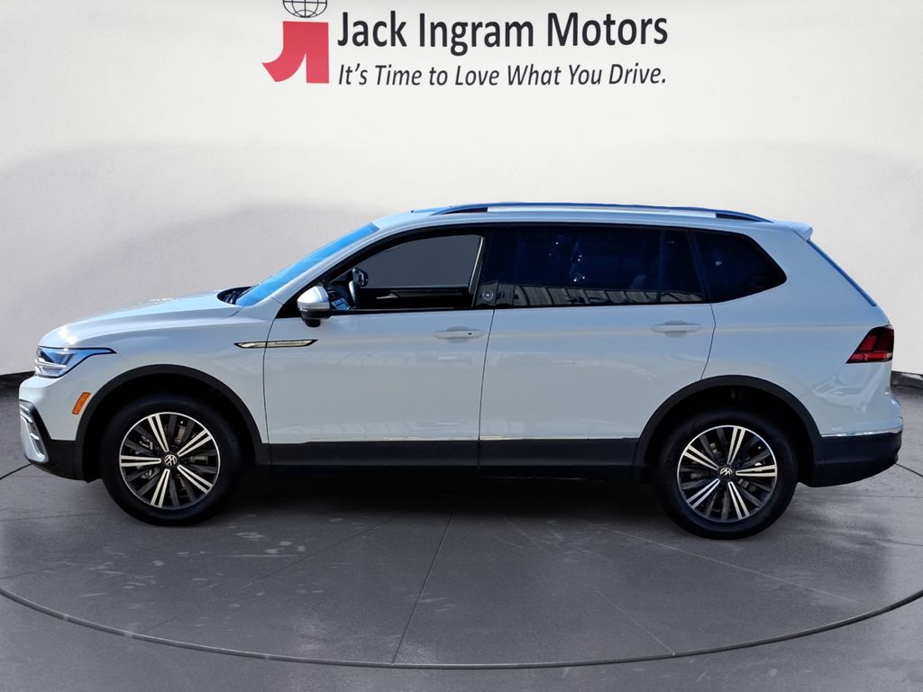used 2024 Volkswagen Tiguan car