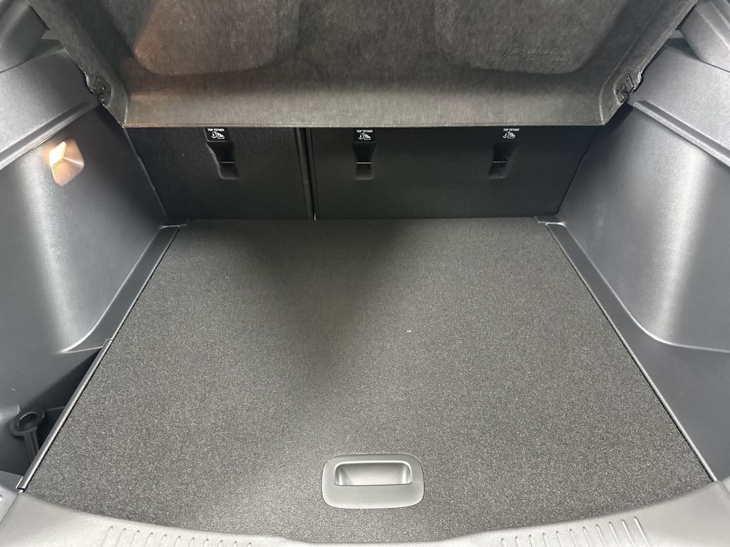 new 2025 Buick Envista car, priced at $29,075