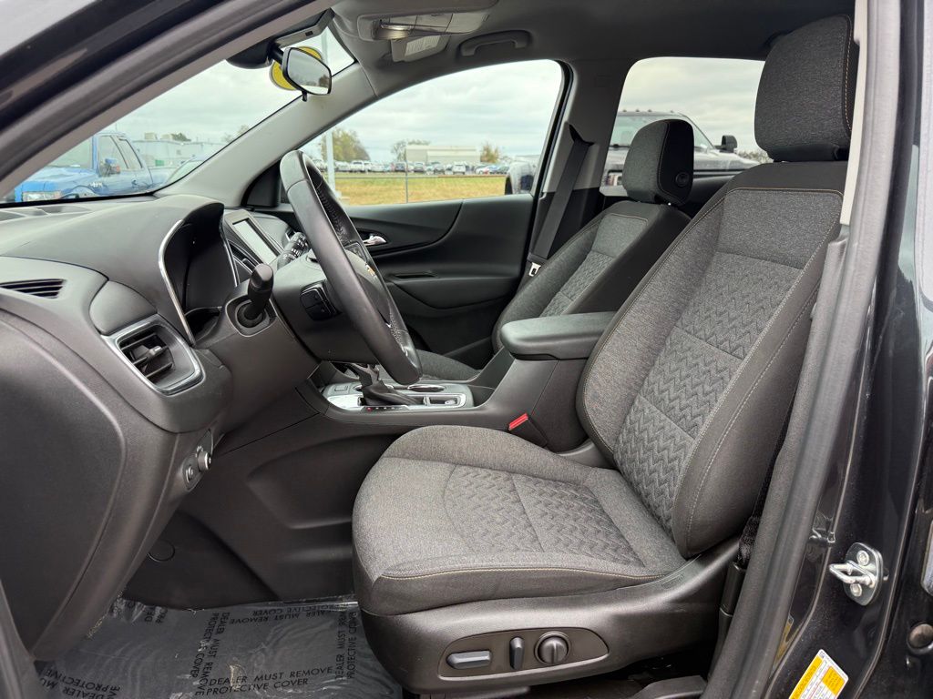 used 2022 Chevrolet Equinox car, priced at $21,500