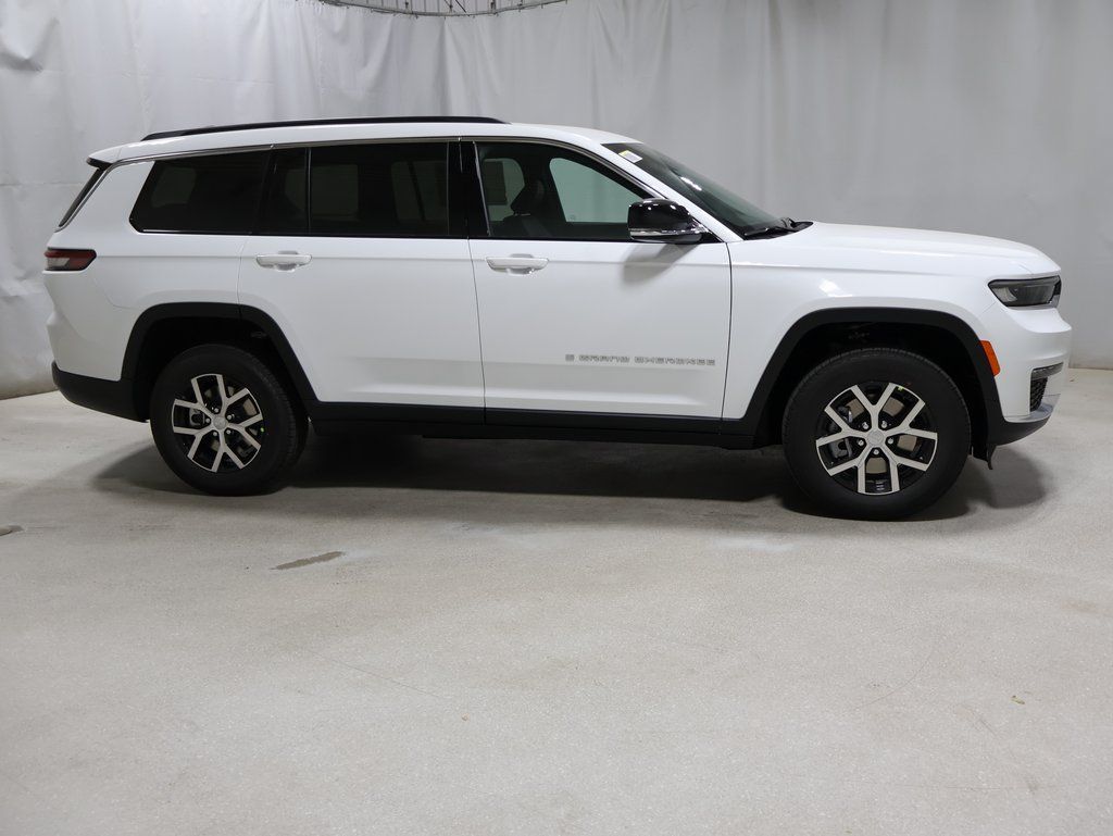 new 2025 Jeep Grand Cherokee L car, priced at $47,700