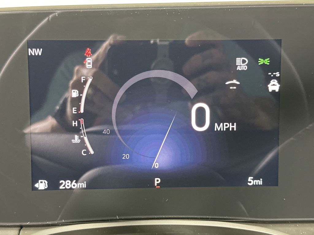 new 2025 Buick Envista car, priced at $29,570