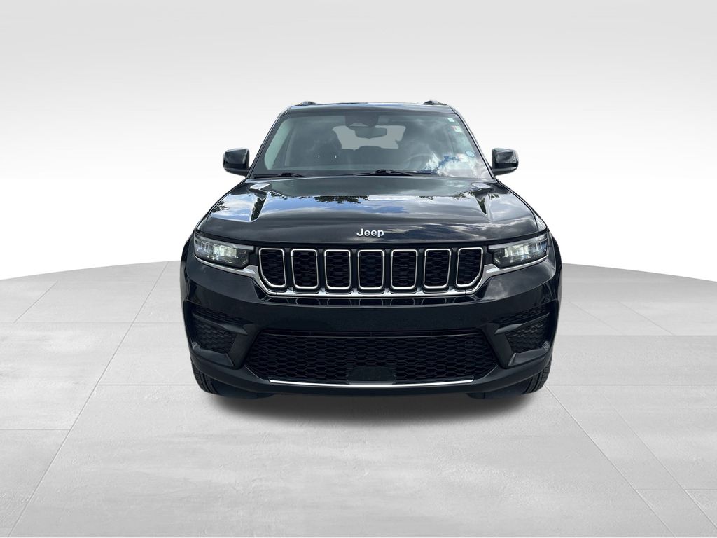 used 2024 Jeep Grand Cherokee car, priced at $29,795