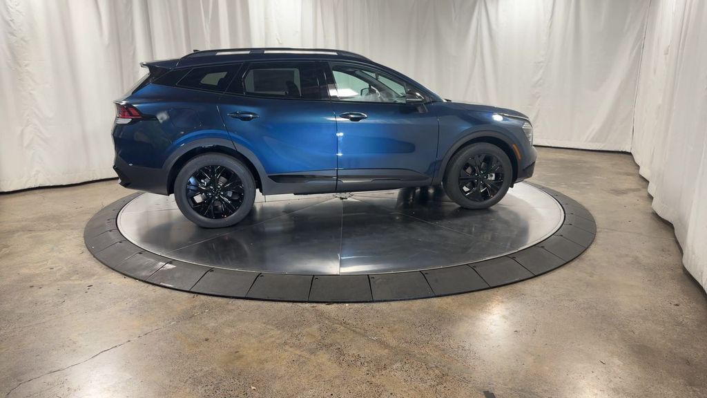 new 2025 Kia Sportage Plug-In Hybrid car, priced at $45,761