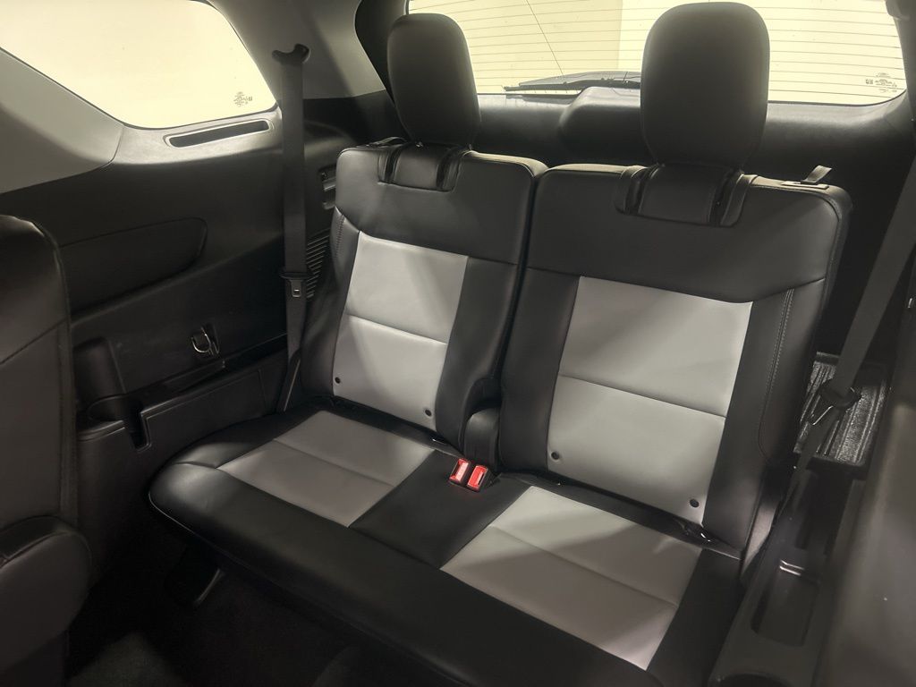used 2022 Ford Explorer car, priced at $31,056