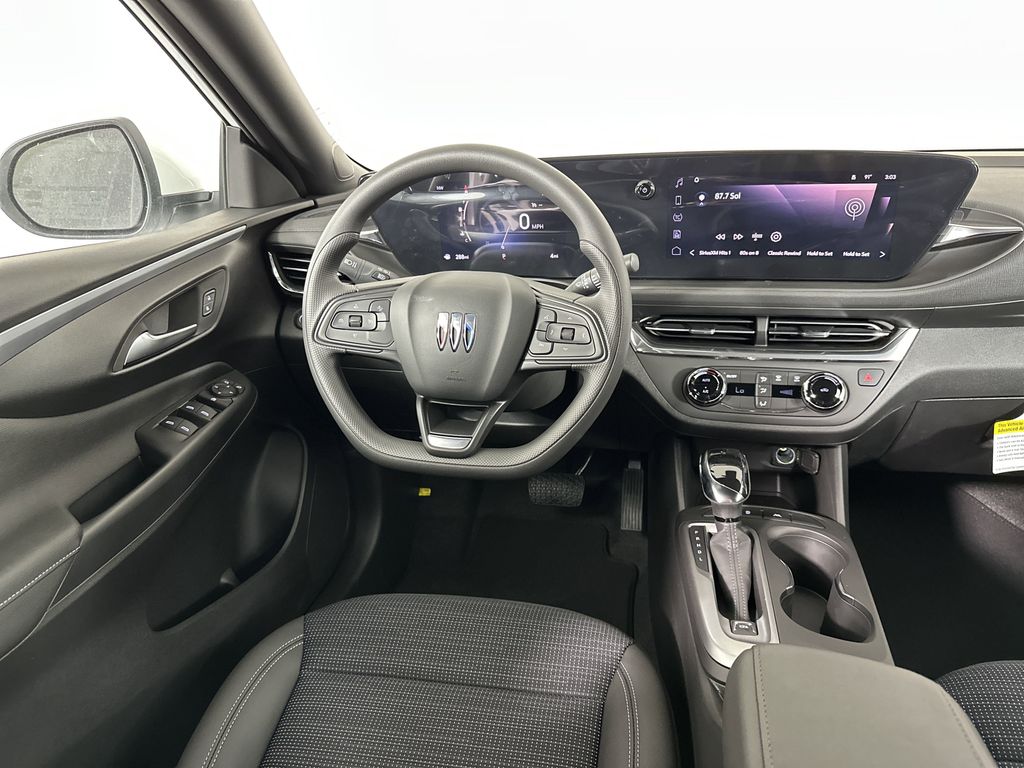 new 2025 Buick Envista car, priced at $24,695