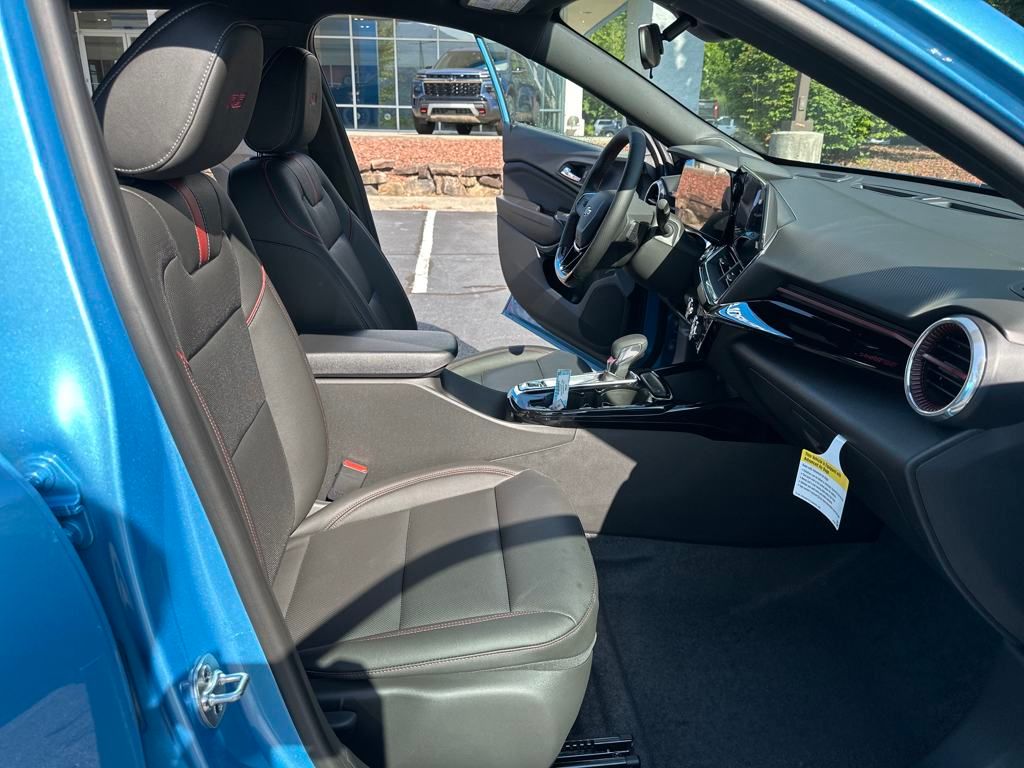 new 2025 Chevrolet Trax car, priced at $26,290