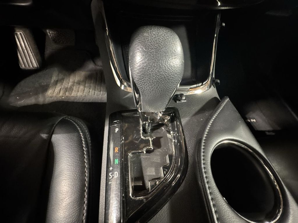 used 2015 Toyota Avalon Hybrid car, priced at $17,963