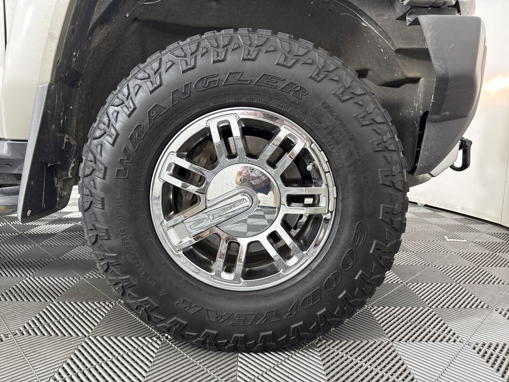 used 2008 Hummer H3 car, priced at $12,995