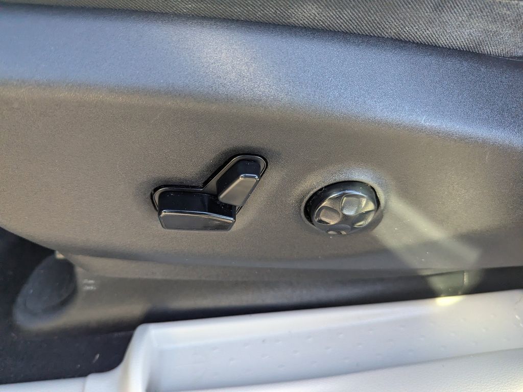 used 2018 Chrysler Pacifica car, priced at $11,193