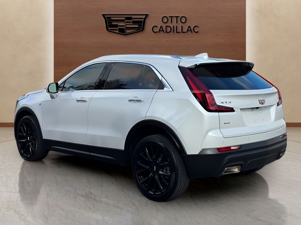 used 2023 Cadillac XT4 car, priced at $28,800