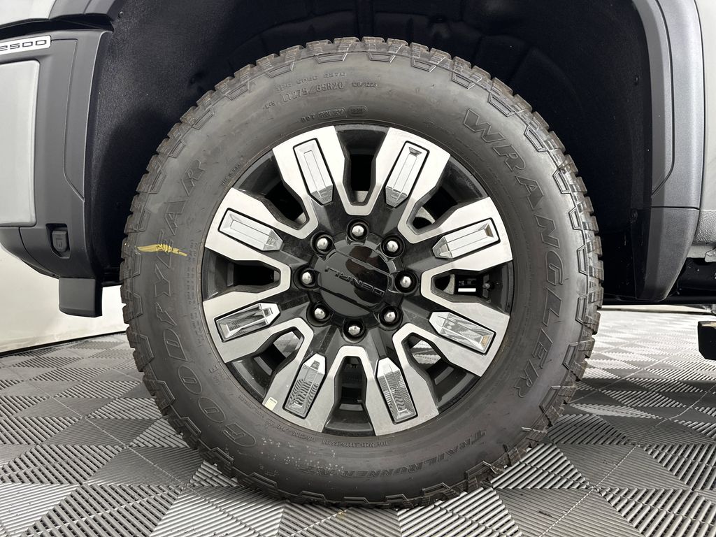 new 2025 GMC Sierra 2500HD car, priced at $85,634