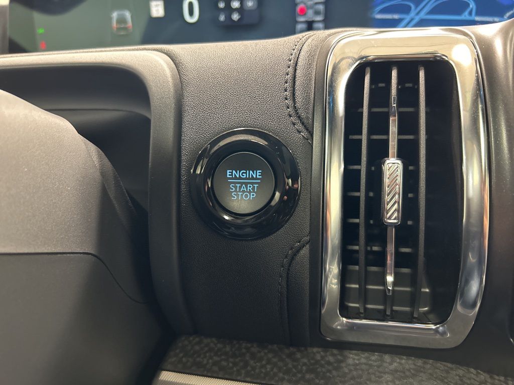used 2025 Ford Expedition car, priced at $83,462