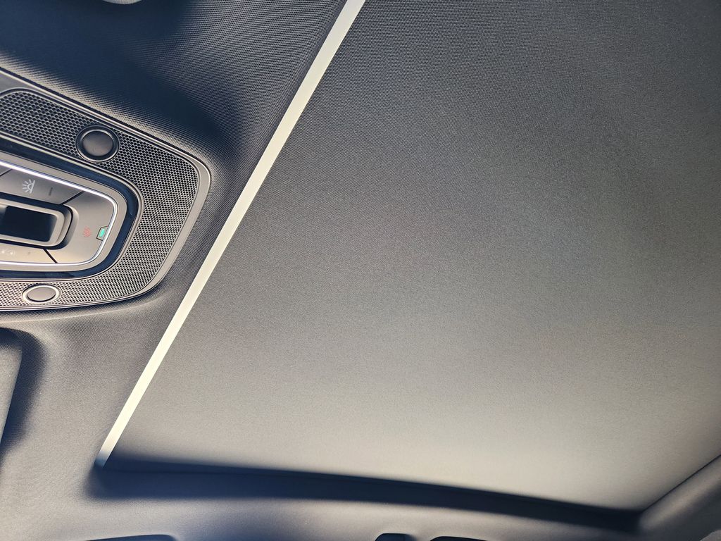 new 2025 Audi Q7 car, priced at $77,840
