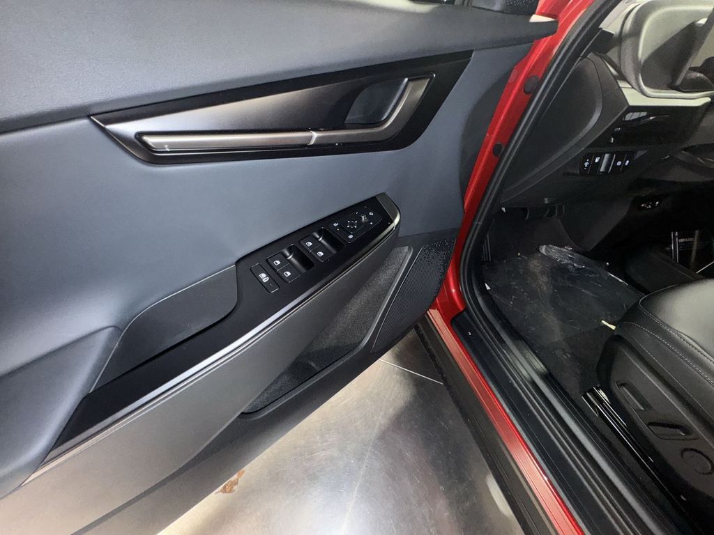 new 2025 Kia EV6 car, priced at $49,917