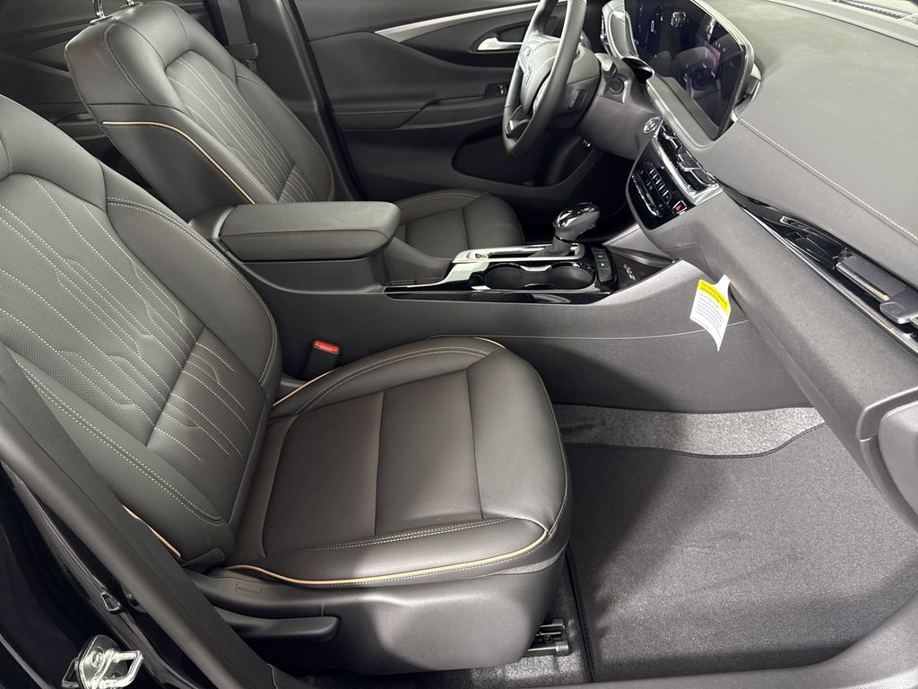 new 2025 Buick Envista car, priced at $31,085