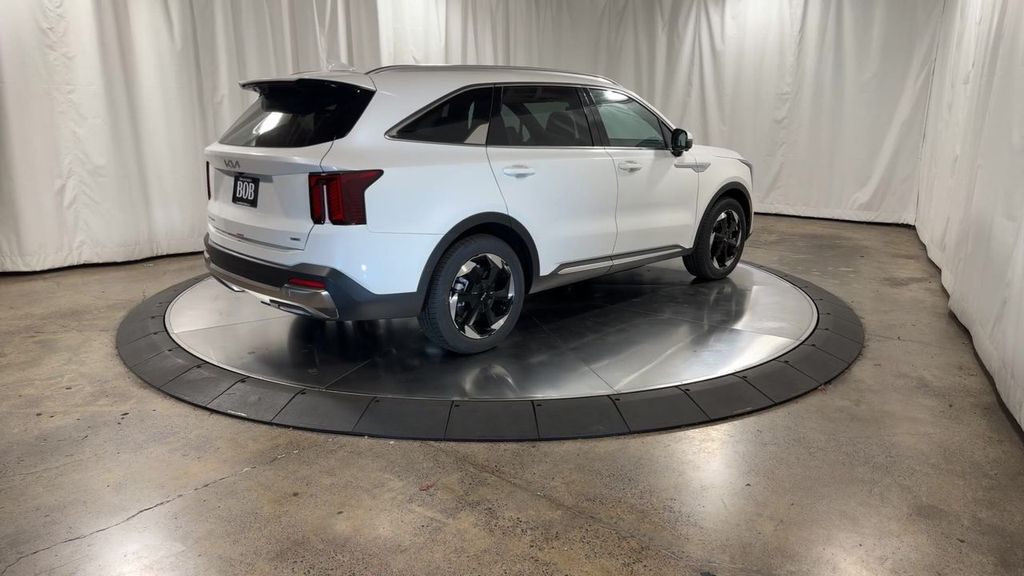 new 2025 Kia Sorento Hybrid car, priced at $48,456