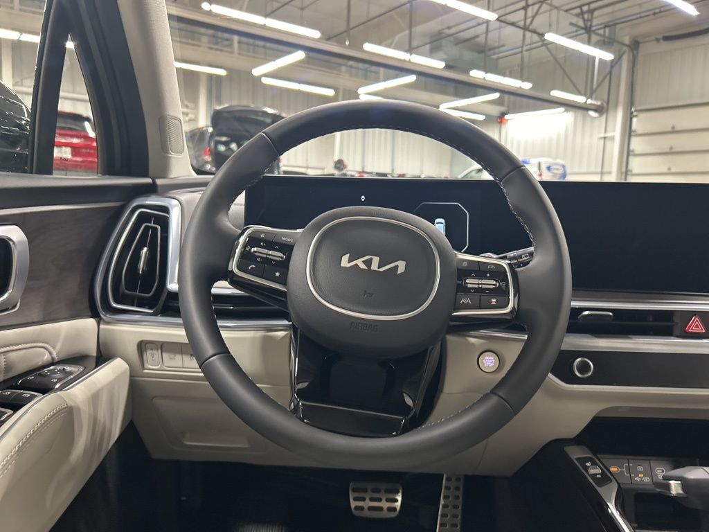 new 2025 Kia Sorento car, priced at $40,122