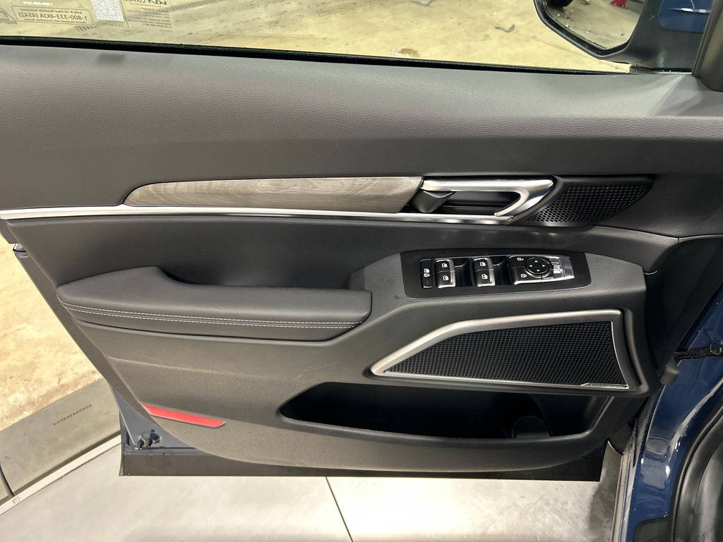 new 2025 Kia Telluride car, priced at $49,095